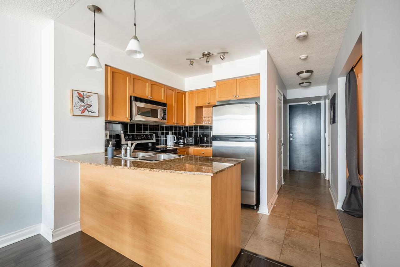 Globalstay Yonge St Condos Toronto Zewnętrze zdjęcie