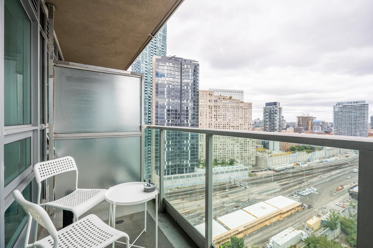 Globalstay Yonge St Condos Toronto Zewnętrze zdjęcie