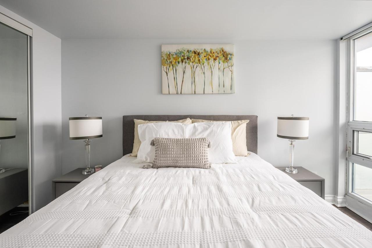 Globalstay Yonge St Condos Toronto Zewnętrze zdjęcie