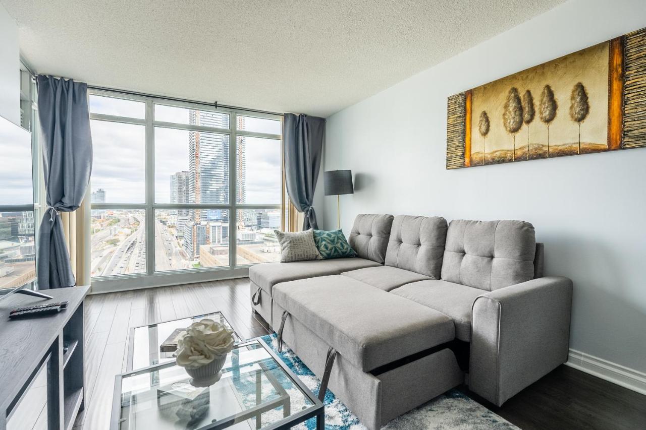 Globalstay Yonge St Condos Toronto Zewnętrze zdjęcie