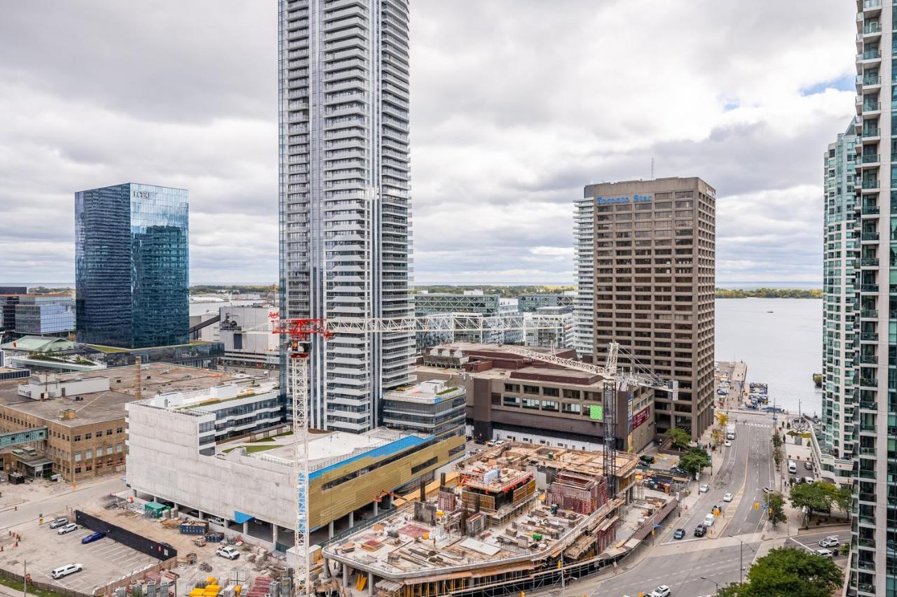 Globalstay Yonge St Condos Toronto Zewnętrze zdjęcie