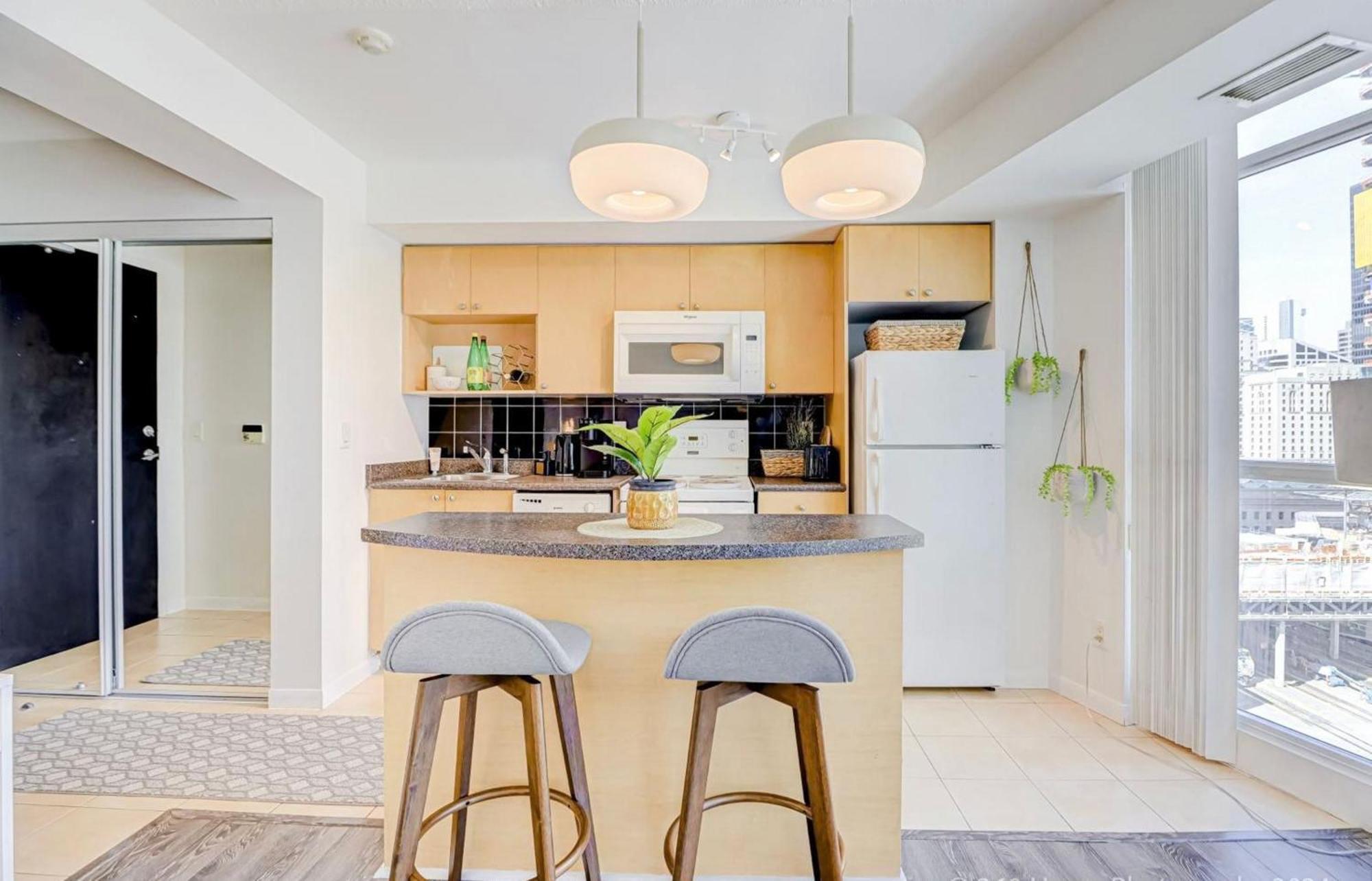 Globalstay Yonge St Condos Toronto Zewnętrze zdjęcie